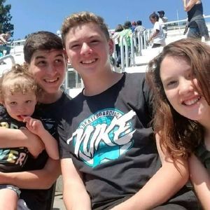 Meet your Posher, Lindsay